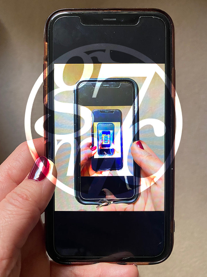 High-Resolution Mobile Phone Wallpaper: The Opiate of the Masses